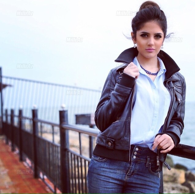 Teleaparıcı Nərmin Əlisoy: "Həyatımda biri var..." - FOTO