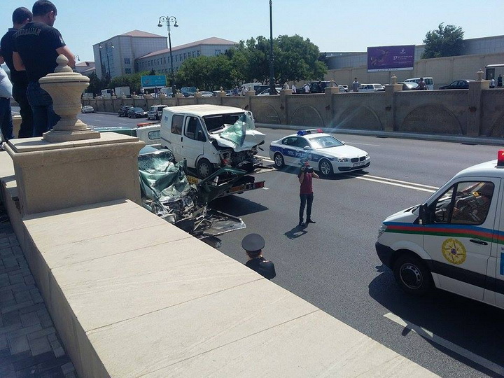 Bakıda dəhşətli qəza: 3 ölü, 2 yaralı - YENİLƏNİB - FOTO