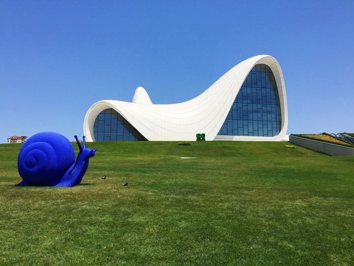 Центр Гейдара Алиева привел в восторг известного блогера - ФОТОГАЛЕРЕЯ