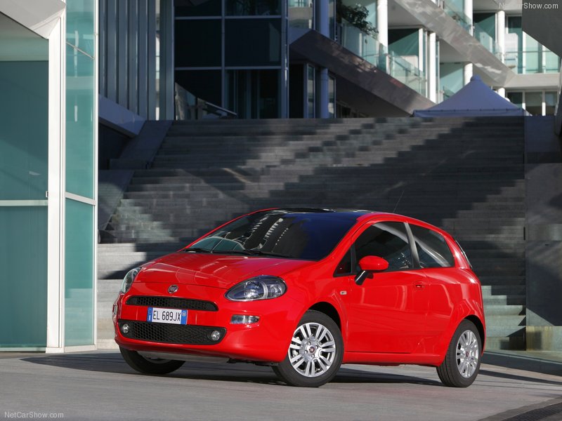 Цена и качество: Новый обновленный Fiat Punto 2012 - ФОТОСЕССИЯ