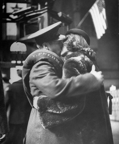 Прощание с возлюбленными. Пенсильванский вокзал. 1943 - ФОТОСЕССИЯ