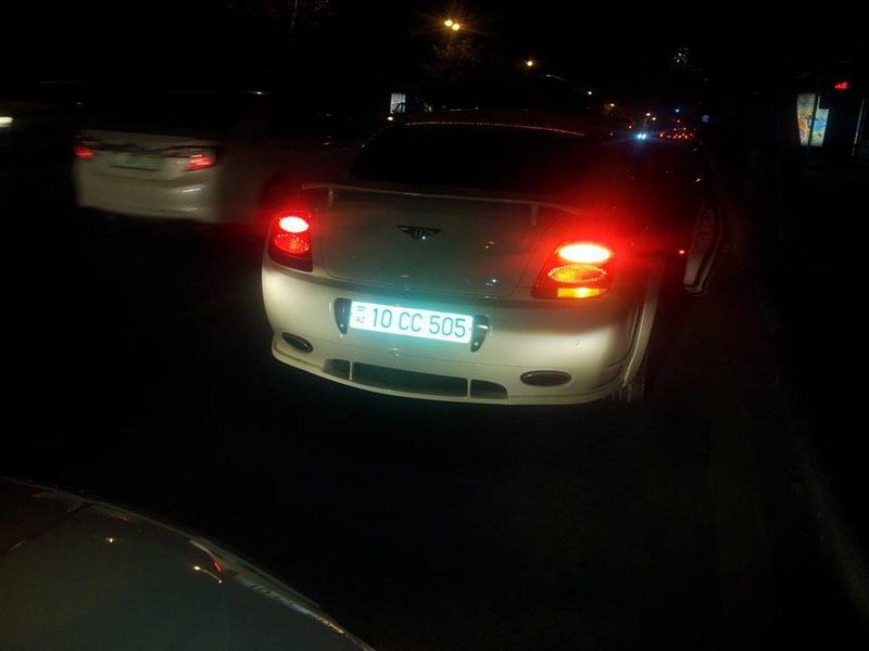 Bakıda bir gecə ərzində "Bentley" və "Camaro" əldən getdi - FOTO