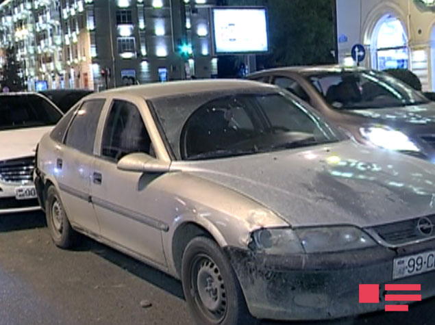 Попытка Opel уступить дорогу женщине чуть не стоила ей жизни - ФОТО