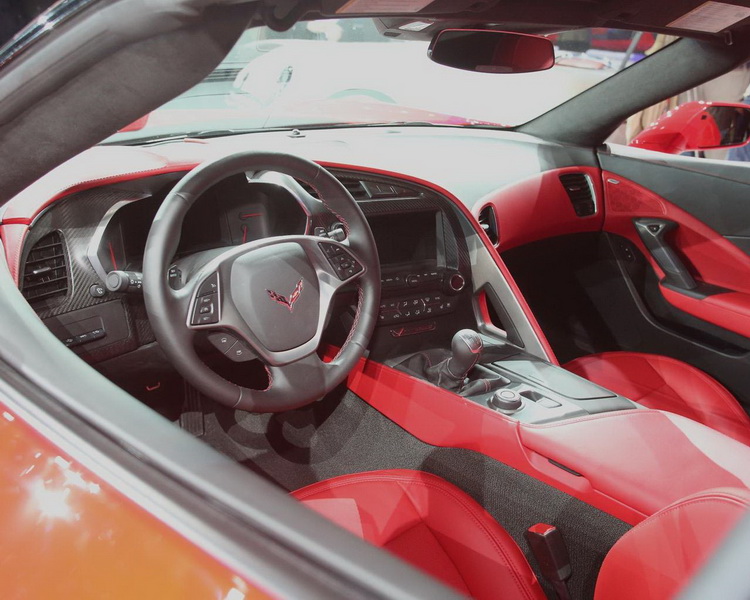 В Детройте представлен новый Chevrolet Corvette - ФОТО