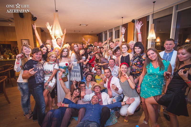 Участники "ONE LIFE" совершили увлекательный тур по Баку и Лахыджу - ФОТО