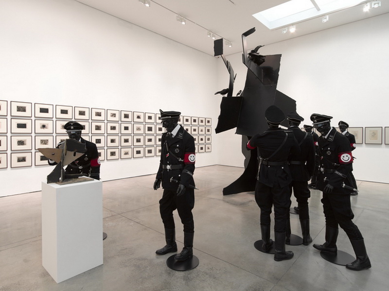 "Картинная галерея Day.Az": Эпатажные работы художников - ФОТО