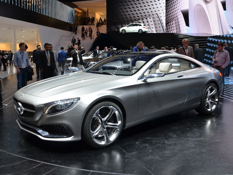 Гламур на колесах: Mercedes показал 5-метровое купе - ФОТОСЕССИЯ