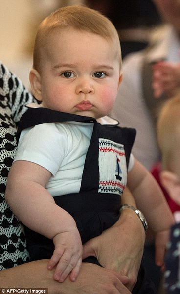 Маленький принц Джордж покорил всех в Новой Зеландии - ФОТО