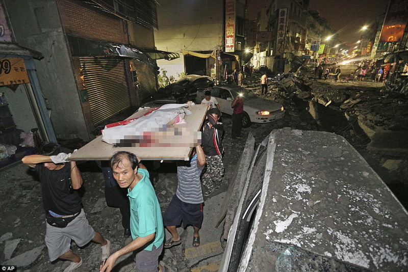 Подземные взрывы в Тайване убили 24 человека - ОБНОВЛЕНО - ФОТО - ВИДЕО