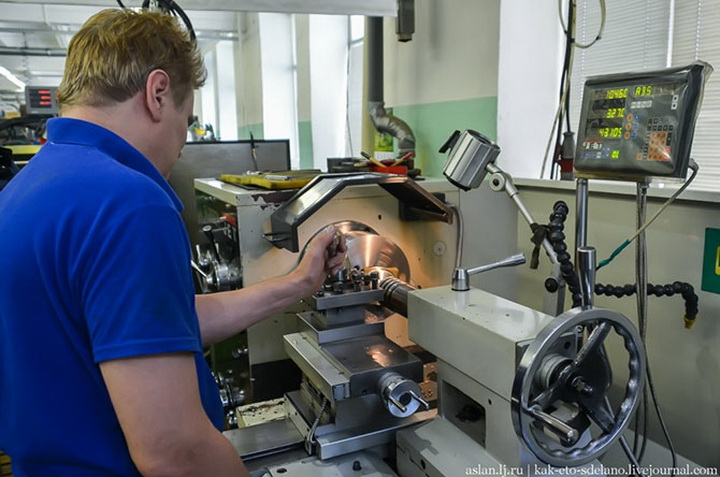 Как делают медали для чемпионов - ФОТОСЕССИЯ