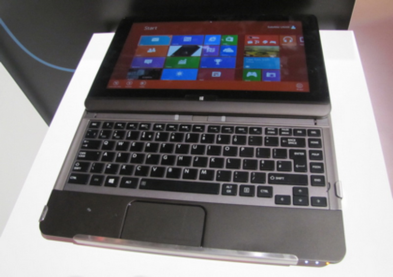 Toshiba выпустила ультрабук-трансформер на Windows 8 - ФОТО
