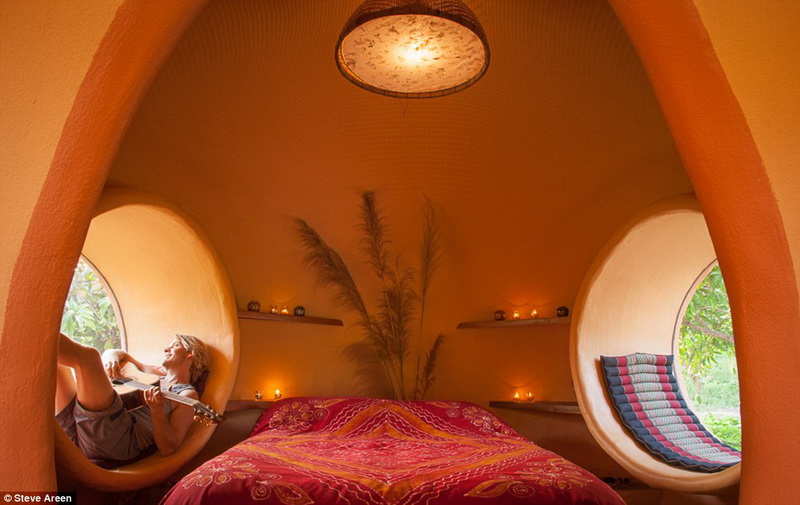 Мужчина за 6 недель построил необыкновенный дом своей мечты - ФОТО