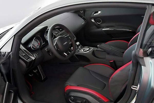 Audi R8 Exclusive Selection Editions: две версии немецкого купе - ФОТО