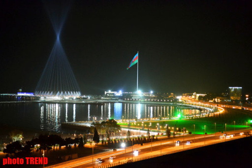 Невероятное освещение Baku Crystal Hall - ФОТО