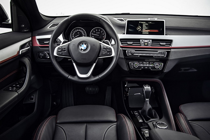 BMW официально представила новое поколение X1 - ФОТО