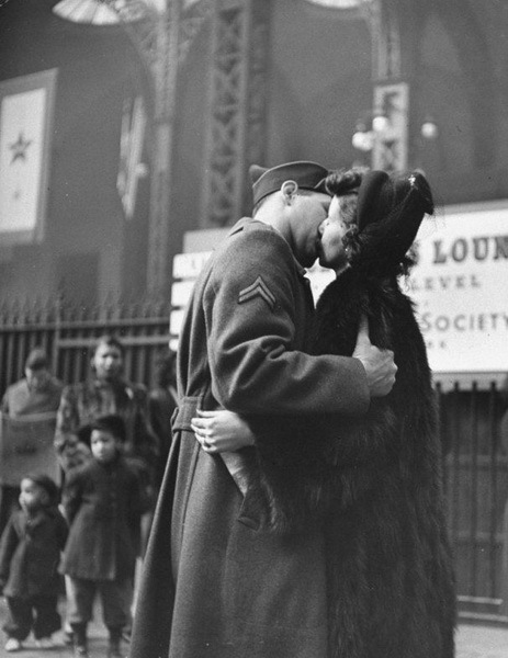 Прощание с возлюбленными. Пенсильванский вокзал. 1943 - ФОТОСЕССИЯ