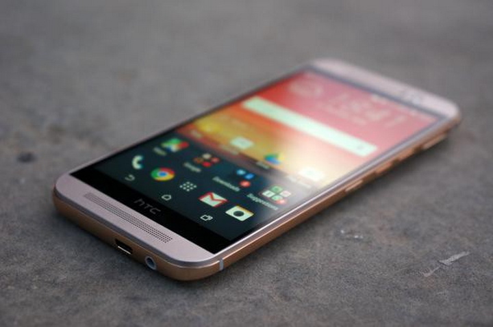 HTC представила новый смартфон с 20-мегапиксельной камерой - ФОТО