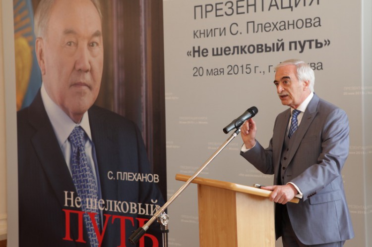 Полад Бюльбюльоглу: С возвращением великого лидера Гейдара Алиева жизнь начала налаживаться - ФОТО