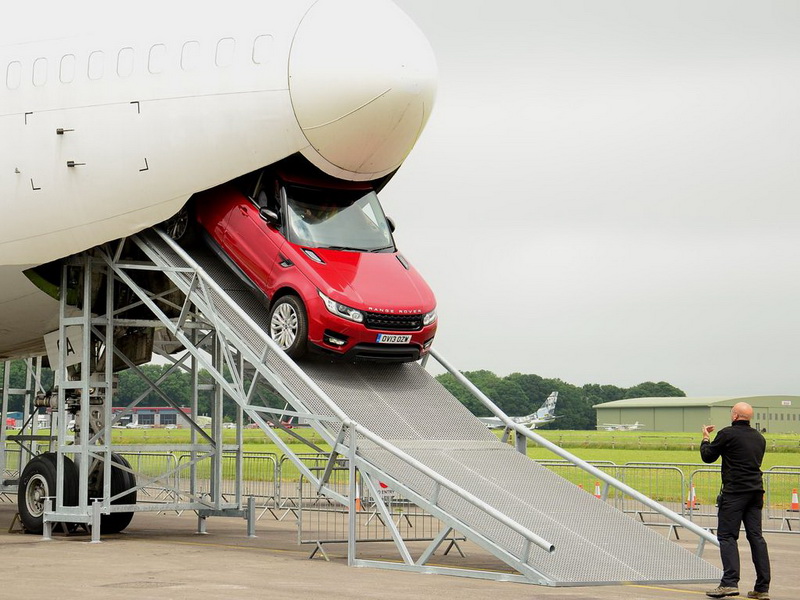 Измеряем градус спорта в новом Range Rover Sport - ФОТО
