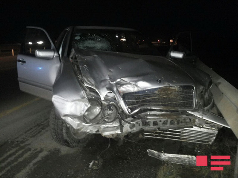 В Геранбое Hyundai врезался в припаркованный ВАЗ, 3 погибших - ОБНОВЛЕНО - ФОТО