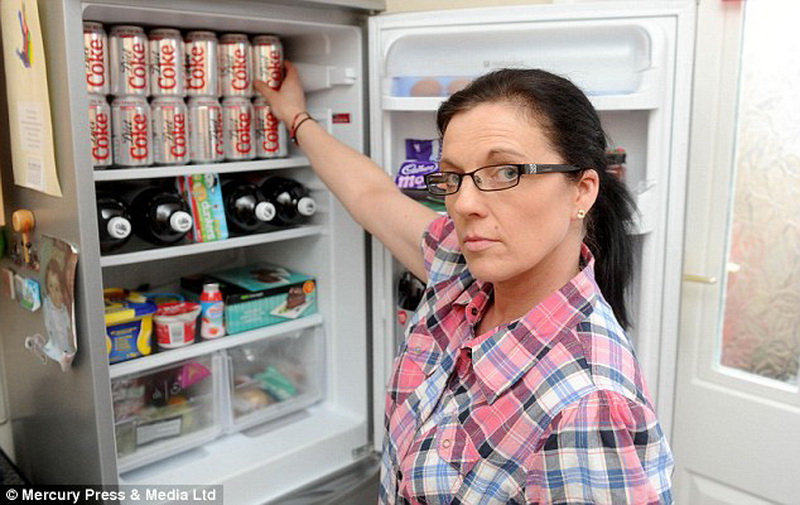 Газированный яд: женщина выпивает 16 литров Колы в день - ФОТО