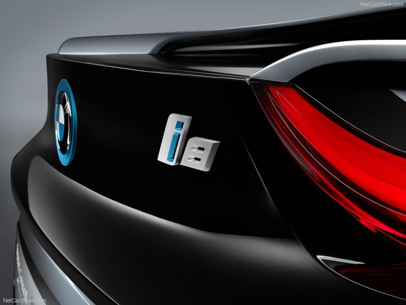 BMW представила новый гибридный концепт-кар 2013 года - ФОТОСЕССИЯ