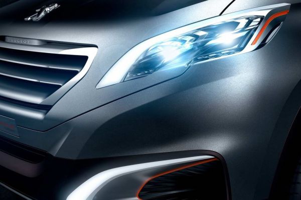 Peugeot Urban Crossover: автомобиль для современного горожанина - ФОТО