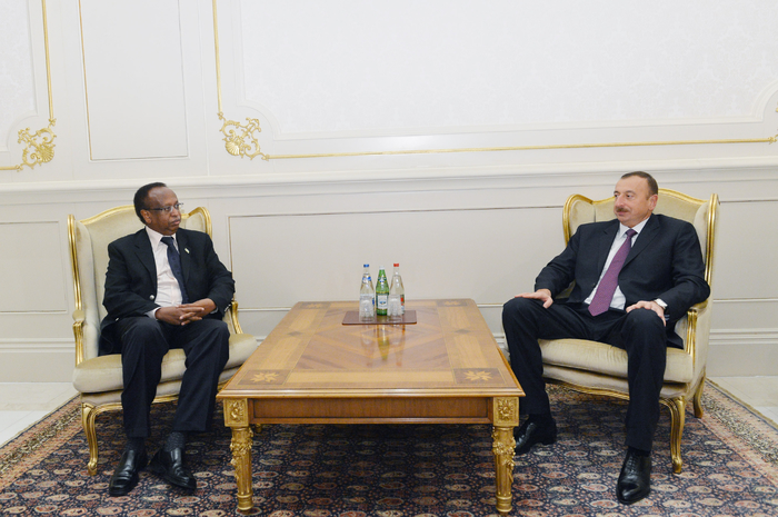 Президент Ильхам Алиев принял верительные грамоты послов ряда стран - ОБНОВЛЕНО - ФОТО