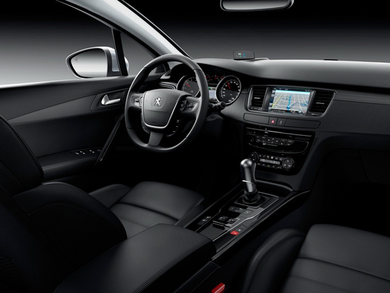 Peugeot решил кардинально сменить имидж седана 508 - ФОТО