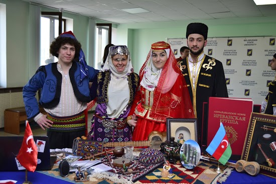 Азербайджанцы Беларуси отметили праздник Новруз - ФОТО