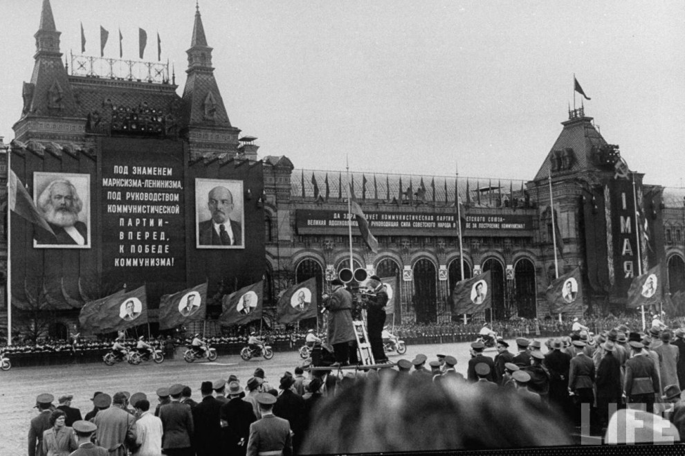 Майские празднования в Москве в 1958 году - ФОТОСЕССИЯ