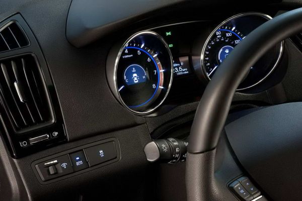 Hyundai Sonata 2013: обновления популярного седана - ФОТОСЕССИЯ