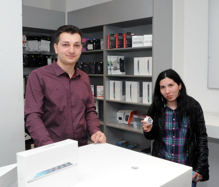 Определились победители конкурса Day.Аz и iStore "Самый активный читатель месяца" - ФОТО