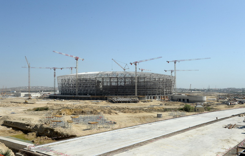 Президент Ильхам Алиев ознакомился с ходом работ по строительству Олимпийского стадиона, ряда дорожных объектов и восстановлению экосреды озера Беюкшор - ОБНОВЛЕНО - ФОТО