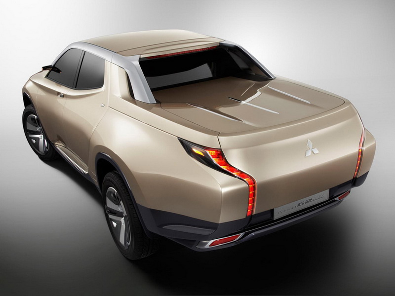 Fiat будет производить свой вариант пикапа Mitsubishi L200 - ФОТО