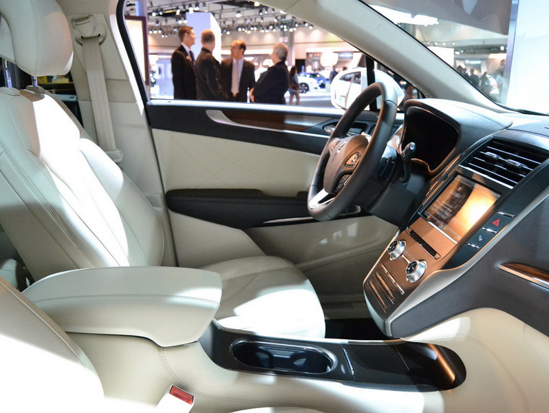 Новый Lincoln MKC: если бы Ford Kuga делали для Америки - ФОТО