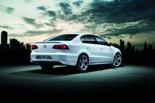 Volkswagen Passat R-Line: скромный тюнинг от производителя - ФОТОСЕССИЯ