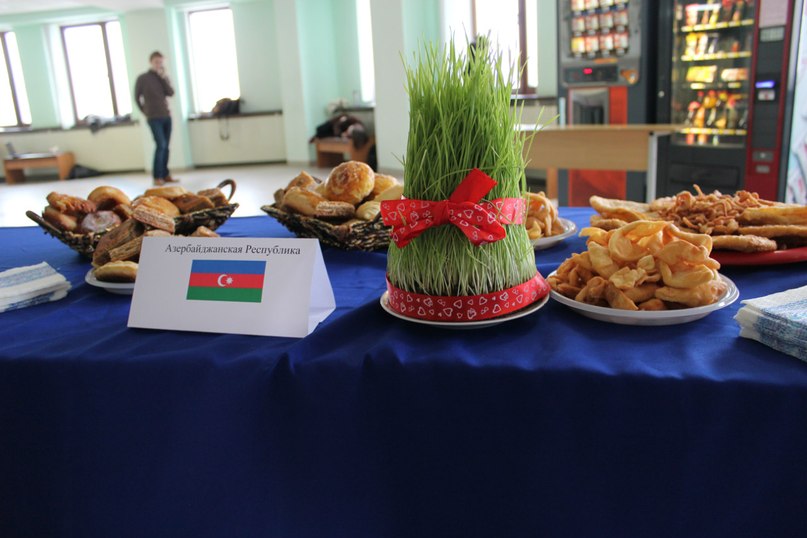 Азербайджанцы Беларуси отметили праздник Новруз - ФОТО