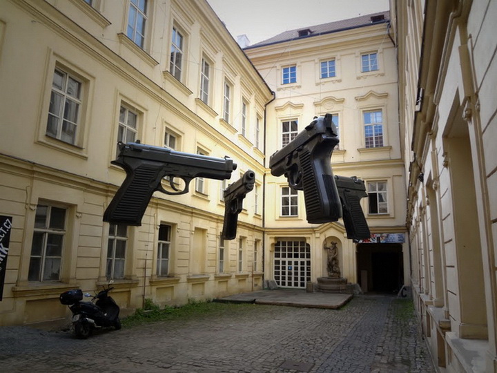 "Картинная галерея" Day.Az: Провокация на улицах - ФОТО