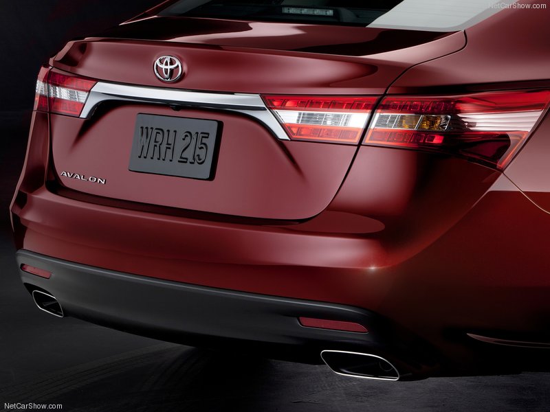 Toyota представила новый Avalon премиум-класса - ФОТОСЕССИЯ