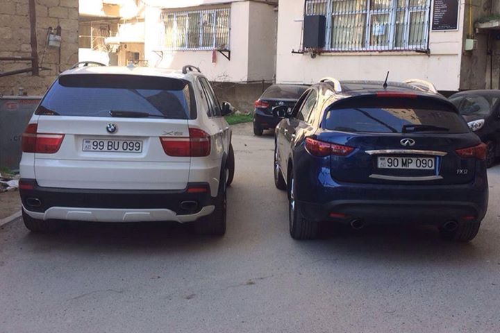 Eyni nömrəli 4 maşın Bakı küçələrində - FOTO