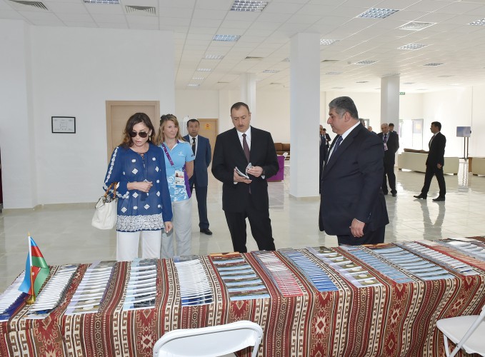 Президент Ильхам Алиев и его супруга Мехрибан Алиева приняли участие в открытии Деревни атлетов и Медиа-деревни - ОБНОВЛЕНО - ФОТО