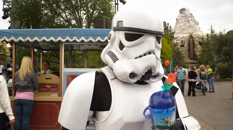 Дарт Вейдер посетил Disneyland - ФОТОСЕССИЯ