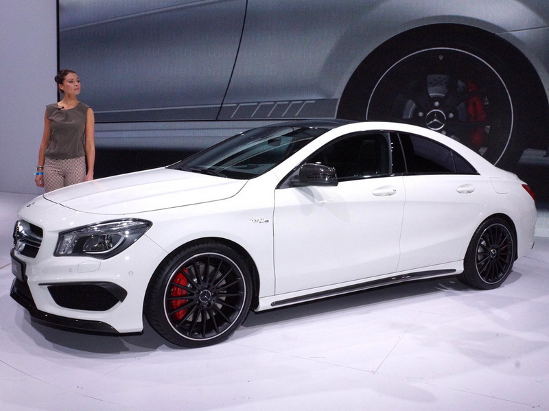 "Заряженный" седан Mercedes CLA 45 AMG обойдется в $47 450 - ФОТОССЕССИЯ