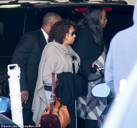 Дочь Уитни Хьюстон поправляется - ОБНОВЛЕНО - ФОТО