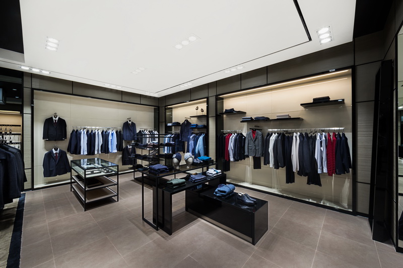 Hugo Boss открыл свой новый флагманский магазин в Port Baku Mall - ФОТО
