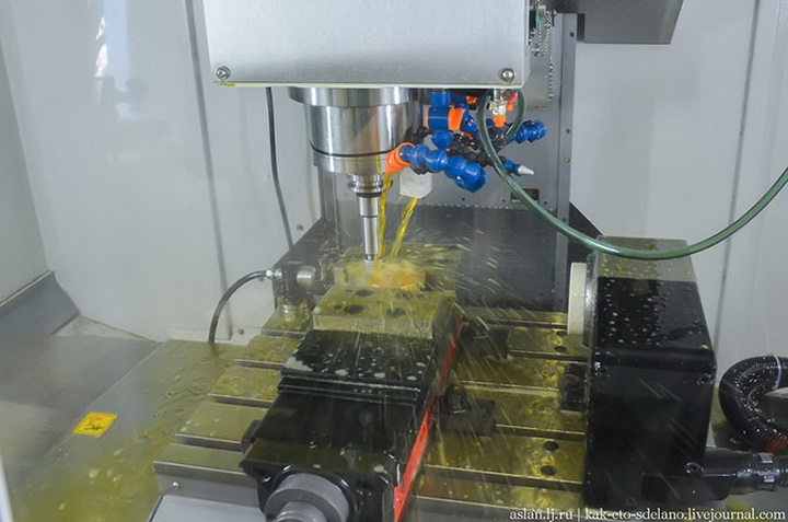 Как делают медали для чемпионов - ФОТОСЕССИЯ