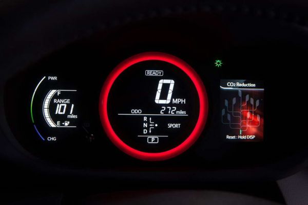 Toyota RAV4 EV: первый полностью электрический внедорожник - ФОТОСЕССИЯ