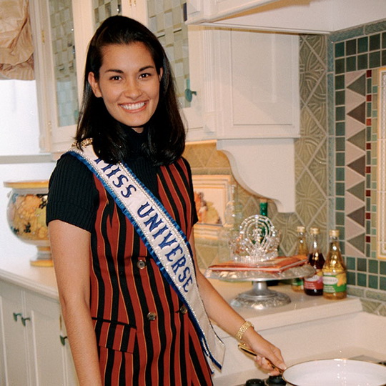 Все победительницы "Мисс Вселенная": как изменились идеалы красоты за 60 лет - ФОТО