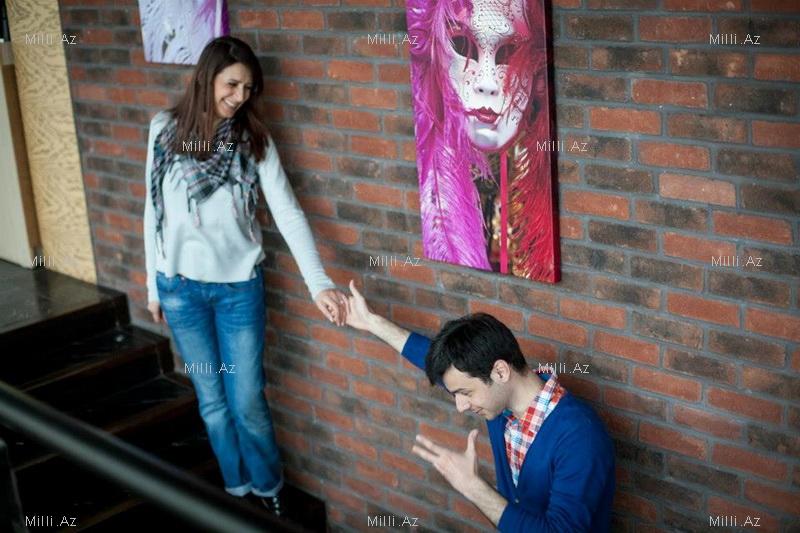 Yeni ailə həyatı qurmuş aktyor həyat yoldaşı ilə - FOTO